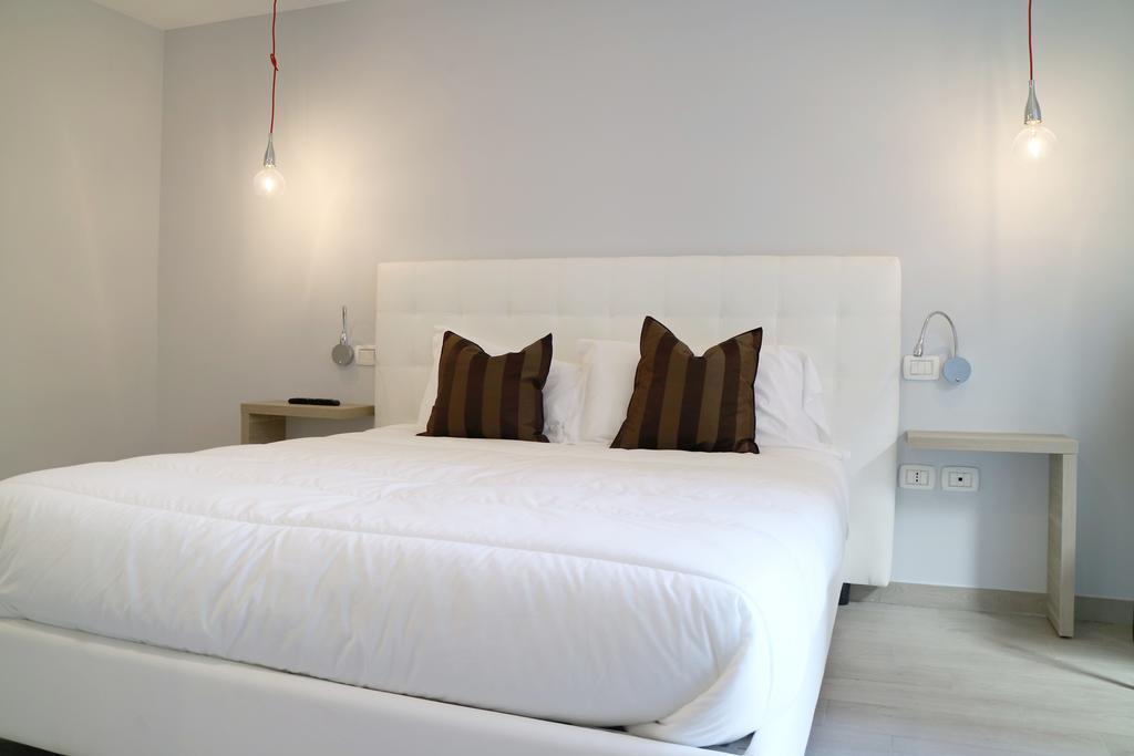 Riviera Luxury Suites Neapel Exterior foto
